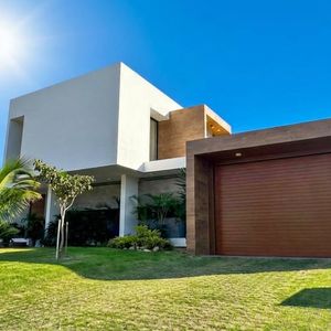 Casa En Venta En La Hacienda Del Urubo 