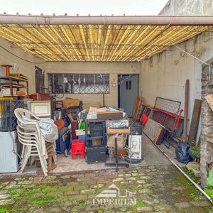 Venta De Gran Local Comercial De 382 M² En La Av. 8 De Octubre