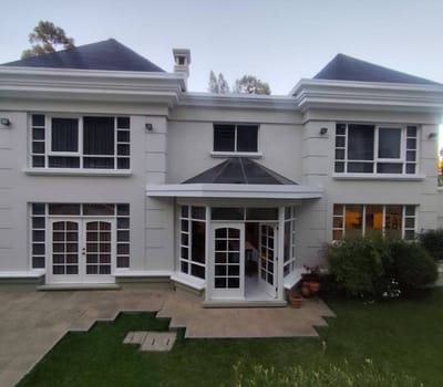 Bella Casa En Venta En Urbanziacion San Alberto