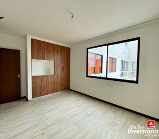 Departamento En Venta De 3 Dormitorios    Zona Oeste 