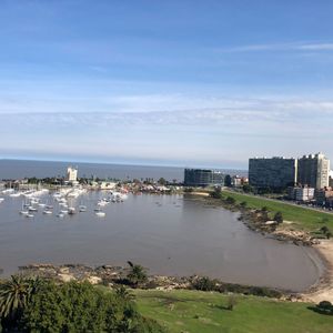 Apartamento 3 Dormitorios Y Servicio En Pocitos Nuevo