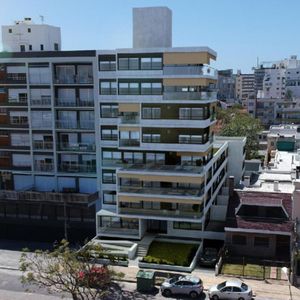 Departamento En Venta En Inmediaciones De La Av. Uyuni Y Av. Melchor Urquidi