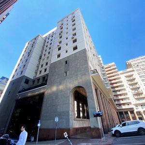 Alquiler Apartamento En Colonia Con 3 Dormitorios En Centro