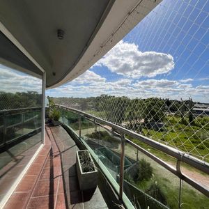 Venta De Apartamento Con 2 Dormitorios En Parque Miramar