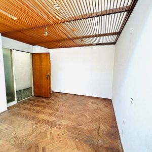 Alquiler De Oficina En Calle Rincon En Ciudad Vieja
