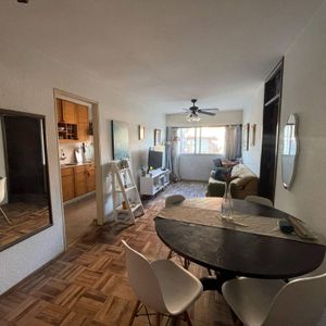 Venta De Apartamento Con Tres Dormitorios En Parque Rodo