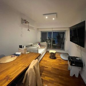 Venta De Apartamento Con Un Dormitorio En Punta Carretas