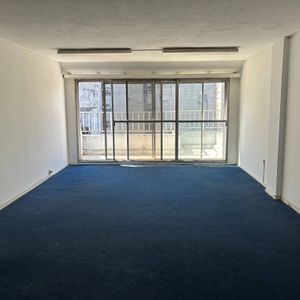 Venta De Oficina Con Garage En Centro