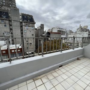 Venta De Oficina Con Garage En Centro