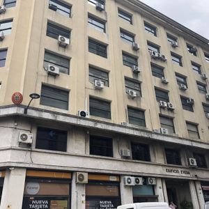 Venta De Oficina En Ciudad Vieja
