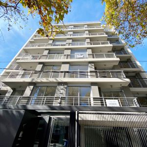 Cesion De Alquiler De Apartamento En Av. 8 De Octubre  Con 1 Dormitorios En La Blanqueada