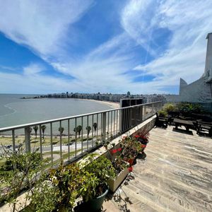 Venta De Penthouse Con 3 Dormitorios Y Doble Garaje En Rambla