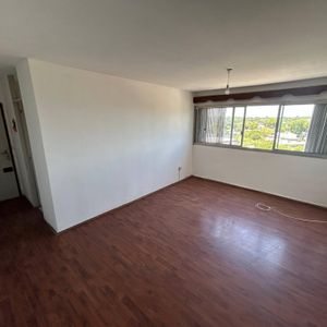 Alquiler De Apartamento De Dos Dormitorios En Malvin Norte - Hipolito Yrigoyen Y Godoy