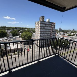 Venta De Apartamento Con 1 Dormitorio Con Terraza En La Blanqueada