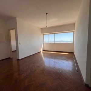 Alquiler De Apartamento En Centro Con 1 Dormitorio En Avenida Libertador Y Paysandu