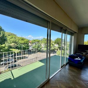 Venta De Apartamento Con 2 Dormitorios Y Garage Doble En Punta Gorda