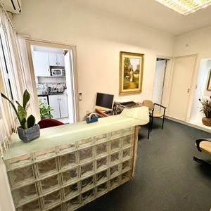 Venta De Apartamento Con 6 Dormitorios O Ambientes En Centro