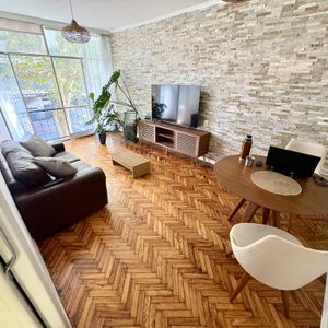 Venta De Apartamento Con 1 Dormitorio En Barrio Sur