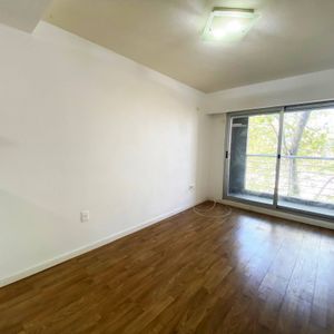 Alquiler - Apartamento Al Frente Con Un Dormitorio En Cordon - Soriano Y Magallanes