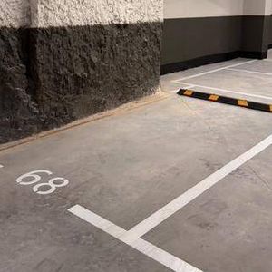 Alquiler De Garage En Acevedo Diaz Y Colonia, Tres Cruces