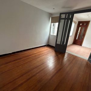 Venta De Apartamento Con 2 Dormitorios En Cordon Sur. Con Renta!
