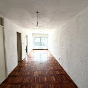Alquiler De Apartamento En Calle San Jose Con 1 Dormitorio En Centro