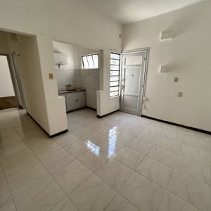 Alquiler De Apartamento En Antonio Floricio Saravia Con 1 Dormitorio En Union