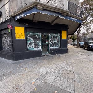 Alquiler De Local Comercial En Eduardo Victor Haedo Con 57 Mts2 En Cordon