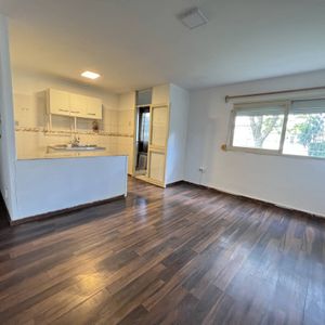 Venta De Apartamento De 2 Dormitorios En Malvin Norte - Euskal Erria 92