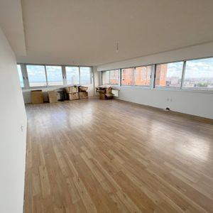 Venta De Oficina Loft En Cordon. Con Renta!