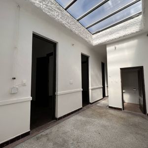 Alquiler Apartamento Tres Dormitorios Calle Felix Buxareo En Pocitos