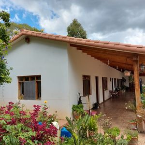 Excelente Terreno Con Casa En Venta En Samaipata 
