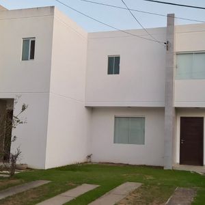 Casa En Cond. Brisas Del Norte En Venta