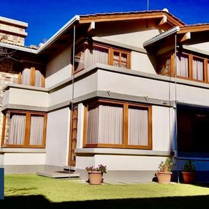 Casa Amoblada Y Equipada En Alquiler, Irpavi