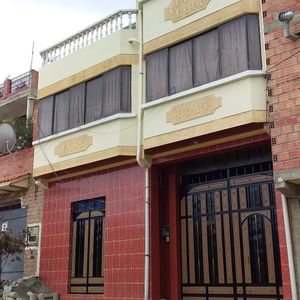 Casa En Achumani Zon 23 De Marzo 2da Mezeta, Calle Principal, Adoquinada