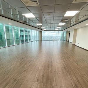 Oficina Exlcusiva, Green Tower, Equipetrol