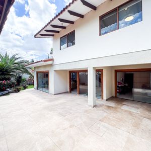 Casa En Venta Zona Norte (2do Anillo Entre Av Alemana Y Av Beni) - 4 Dormitorios