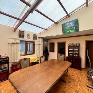 Casa Comercial Ceja El Alto (frente Teleférico Rojo)