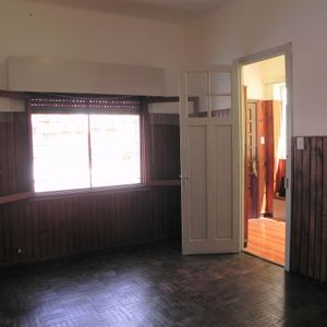 Venta Casa 2 Dormitorios Garage Y Azotea, Con Renta Ideal Inversor En Union