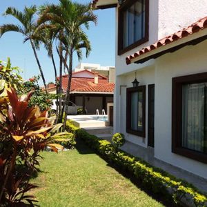 Casa Amplia En Alquiler