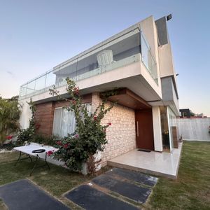 Casa En Zona Norte En Anticretico