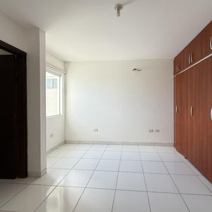 En Venta Amplio Departamento De 3 Dormitorios