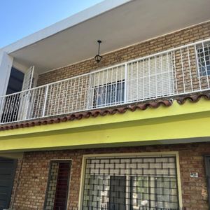 Apto 130 Mt²  Primer Piso (zona Millan Y Raffo) 