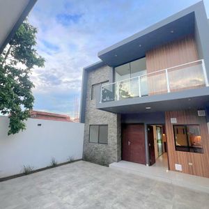 Casa En Venta 3 Dormitorios – Av. Alemana 5to Y 6to Anillo