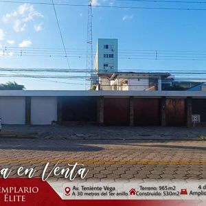 Casa En Venta Sobre Avenida Casi 1er Anillo - Zona Parque Urbano