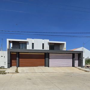 Inmueble # 757 Casa Entrando Por Mainter Km 8 ½