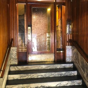 Sobre Av.18 De Julio, Apartamento En Venta, 5° Piso Ascensor