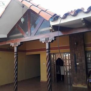 Hermosa Casa En Venta, Zona Norte