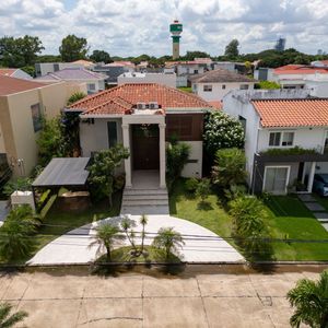 Hermosa Casa Moderna En Santa Cruz La Vieja – Venta 