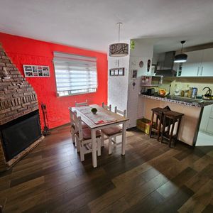 Apartamento En Barrio Sur De 3 Dormitorios Al Frente.